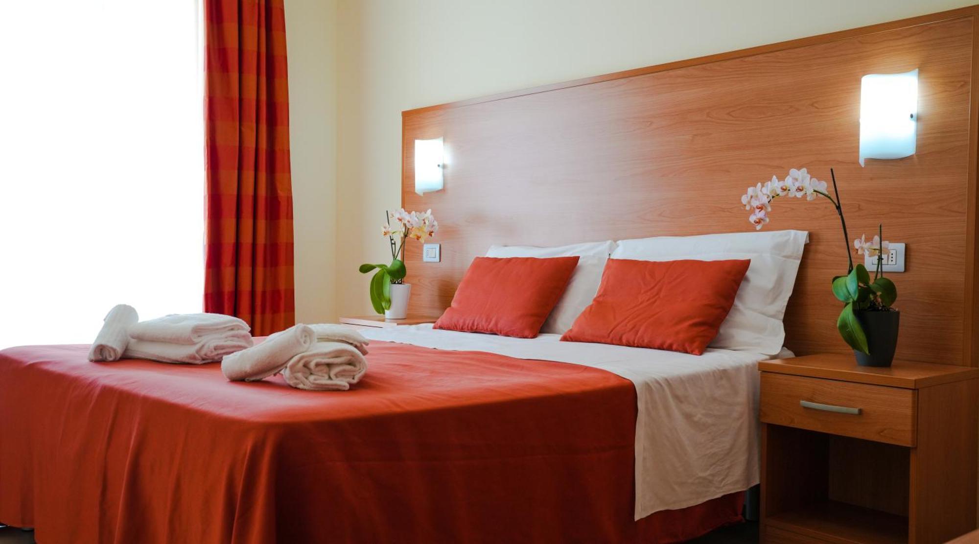 Aparthotel Casa Del Mar Roseto Degli Abruzzi Exterior foto